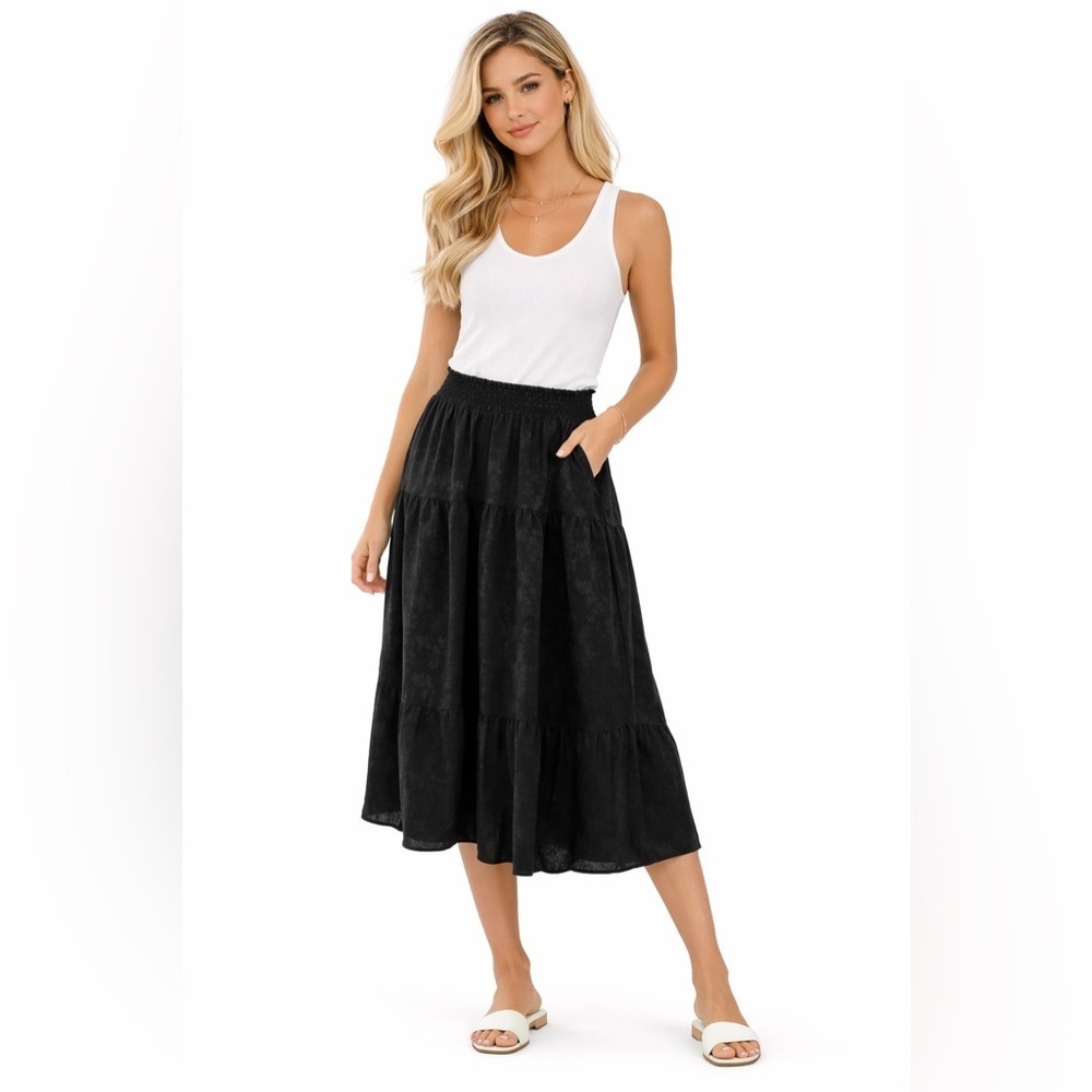 B66 NEW Draper James Black Tiered Skirt Size Medium